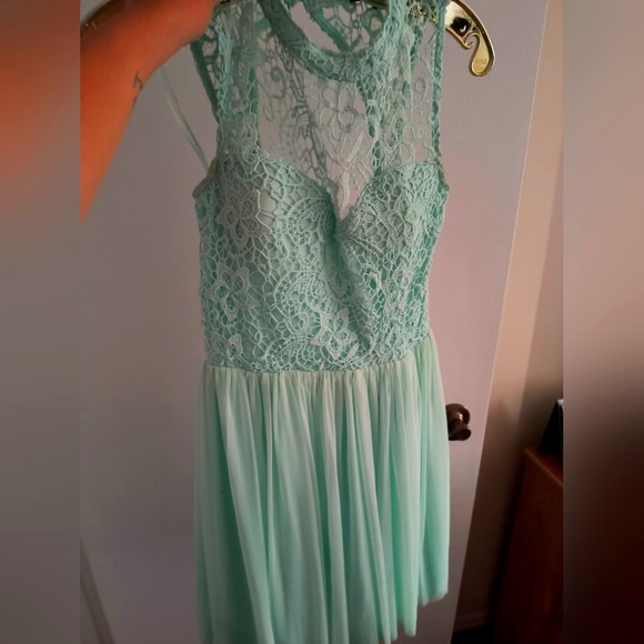 Cute mint cocktail dress - Picture 1 of 3